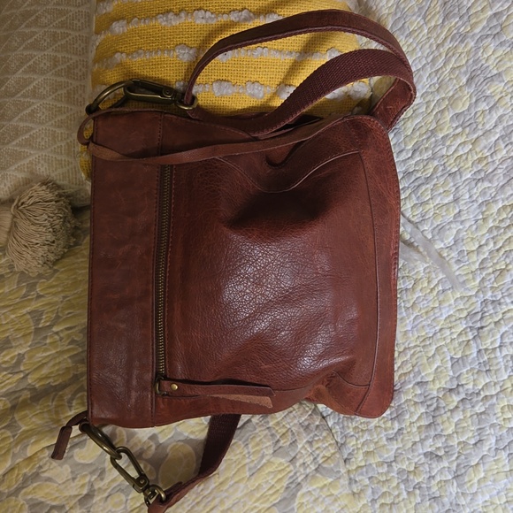 Lucky Leather crossbody - Picture 2 of 5
